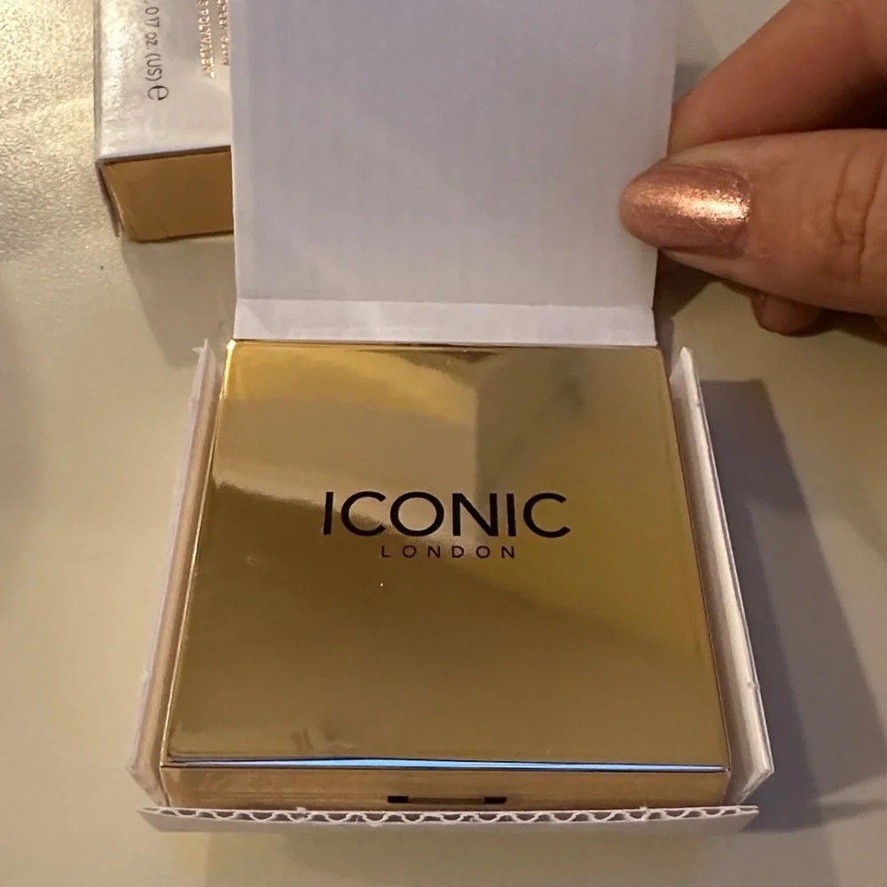 🆕 ICONIC London Multi-Use Cheek Glow - Cream - BRAND NEW!